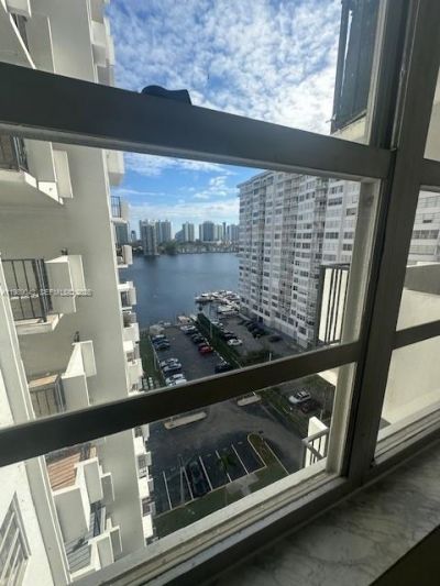 2750 NE 183rd St , Unit 1201, Aventura, FL 33160 Photo