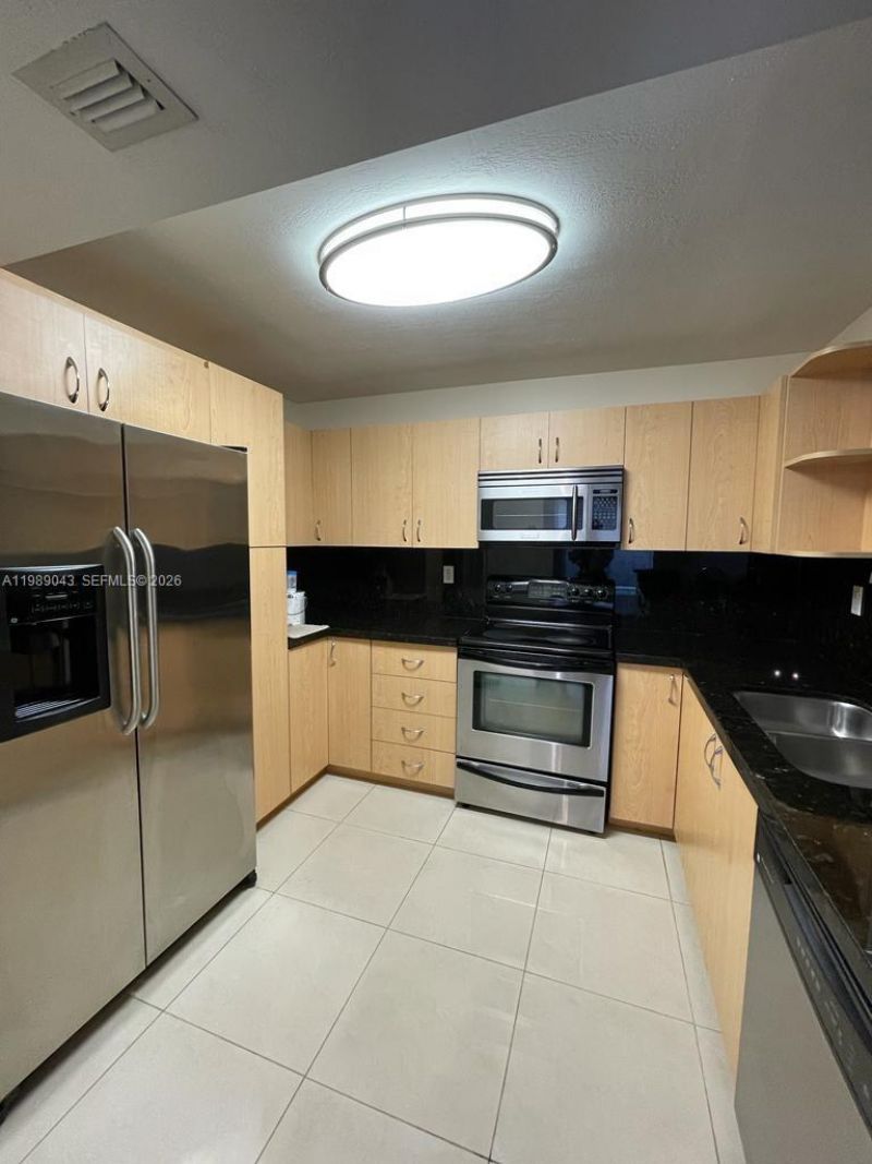 2750 NE 183rd St , Unit 1201, Aventura, FL 33160 Photo
