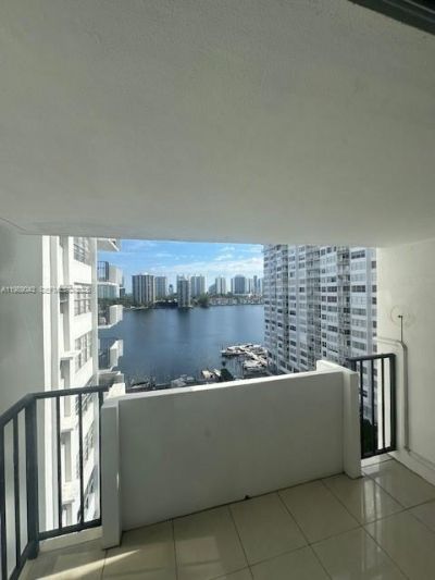 2750 NE 183rd St , Unit 1201, Aventura, FL 33160 Photo
