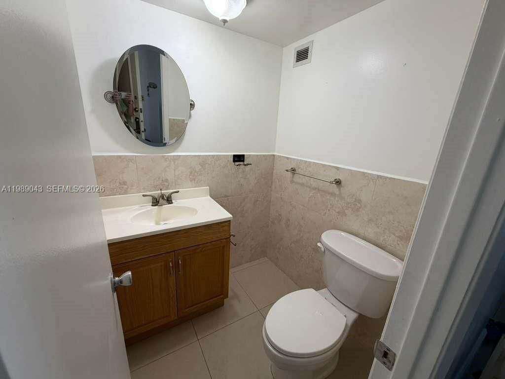 2750 NE 183rd St, Unit 1201, Aventura, FL 33160 Photo