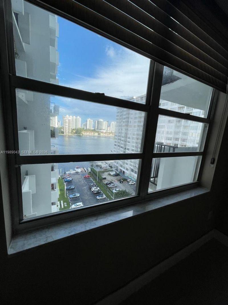 2750 NE 183rd St , Unit 1201, Aventura, FL 33160 Photo