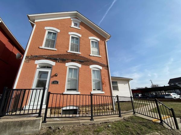808 Rhomberg Avenue, Dubuque, IA 52001