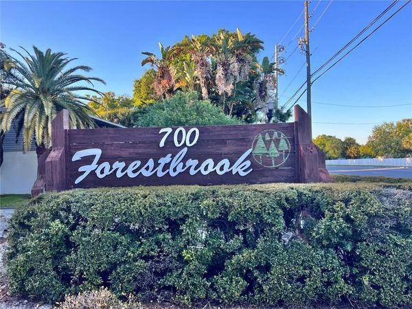 700 STARKEY ROAD, Unit 814, LARGO, FL 33771