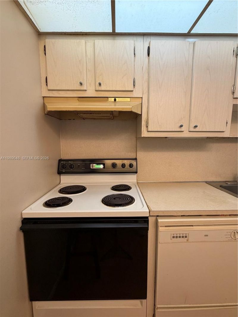 16851 NE 23rd Ave , Unit A217, North Miami Beach, FL 33160 Photo