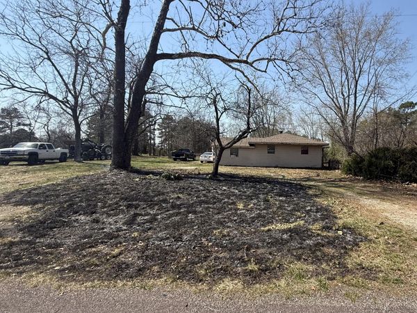 12571 State Route Oo, Caulfield, MO 65626