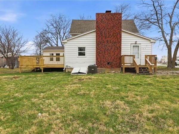 723 W Prospect Street, Cameron, MO 64429