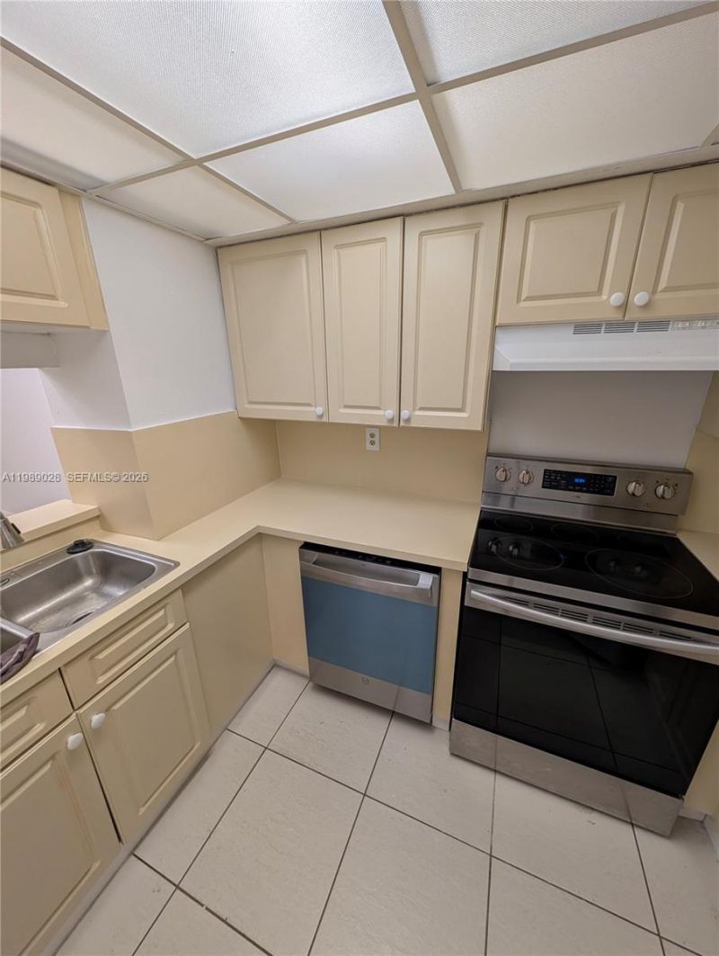 8305 SW 152nd Ave , Unit A-115, Miami, FL 33193 Photo