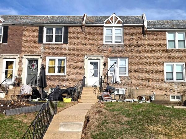 923 FARISTON DRIVE, DREXEL HILL, PA 19026