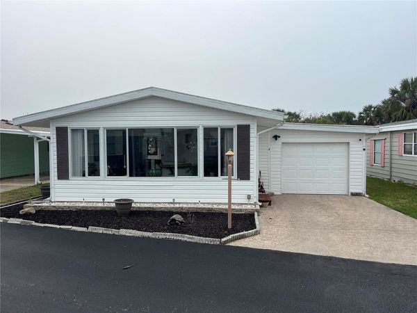 4 WINDWARD DRIVE , FLAGLER BEACH, FL 32136