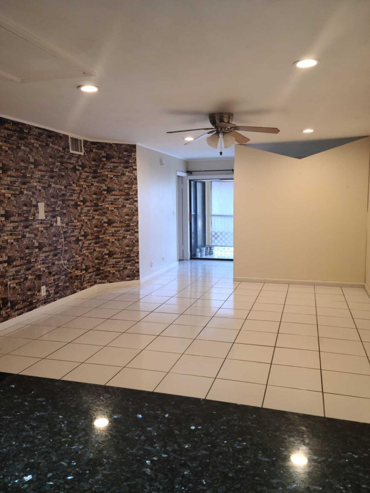 2977 NW Riverside Drive, Unit 202, Coral Springs, FL 33065 Photo