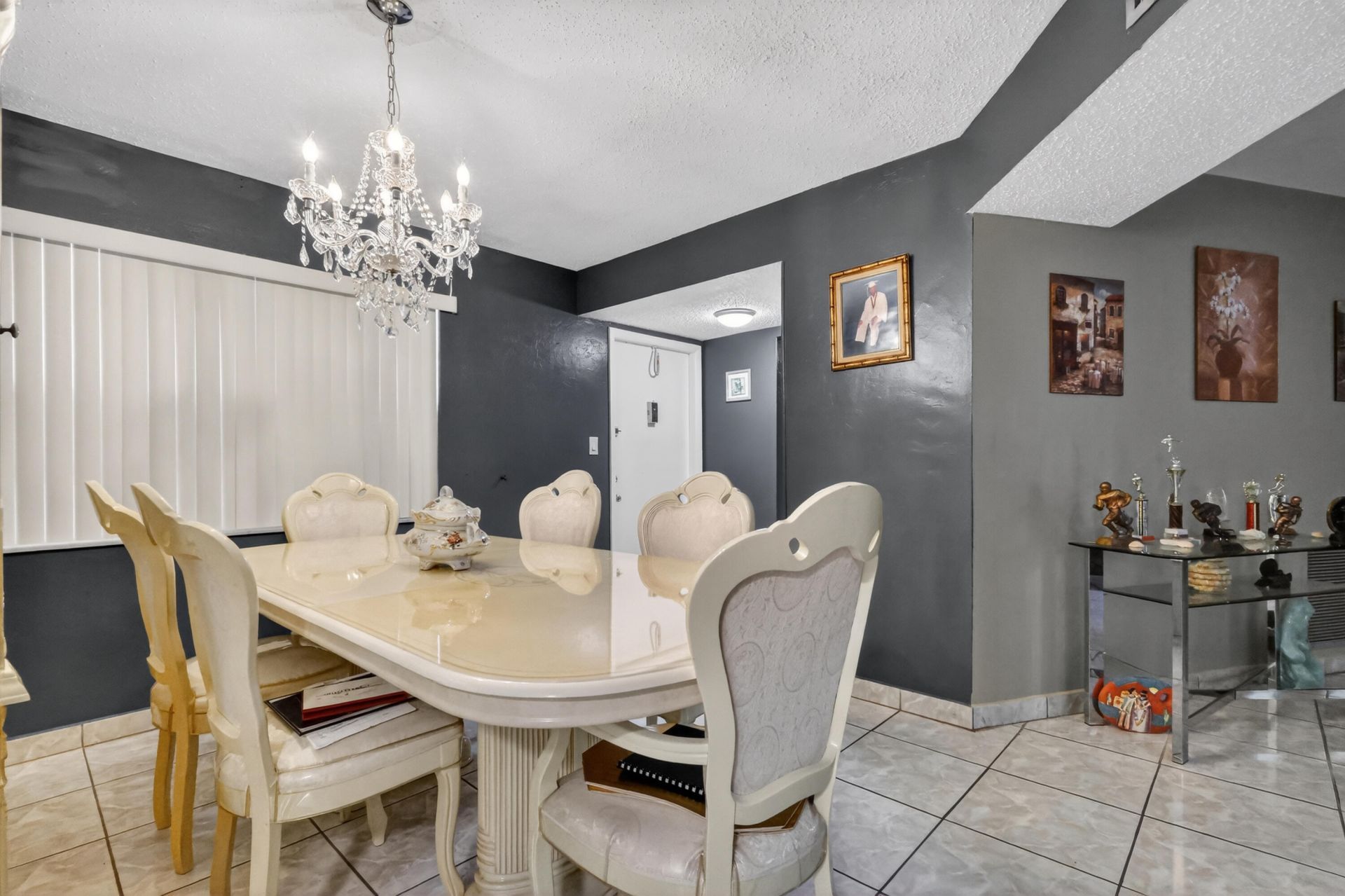 3990 NW 42nd Avenue, Unit Apt 304, Lauderdale Lakes, FL 33319 Photo