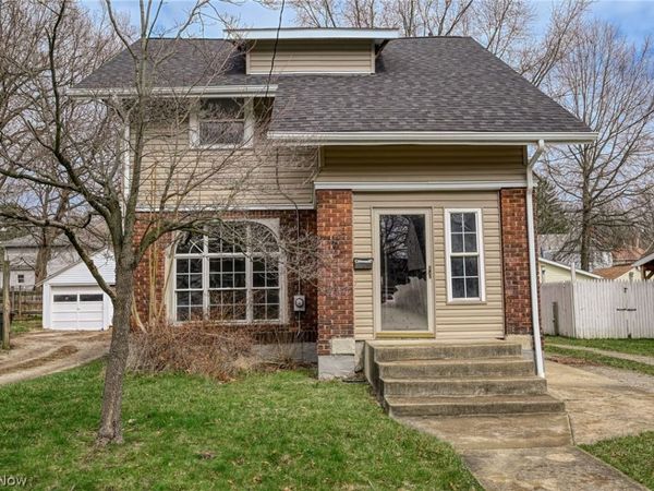 1603 Hampton Road , Akron, OH 44305