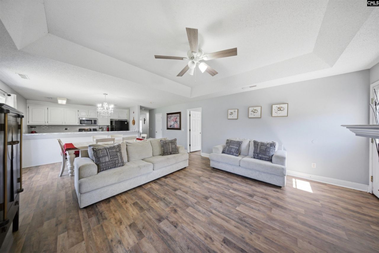 3402 Landmark Drive  Photo 14