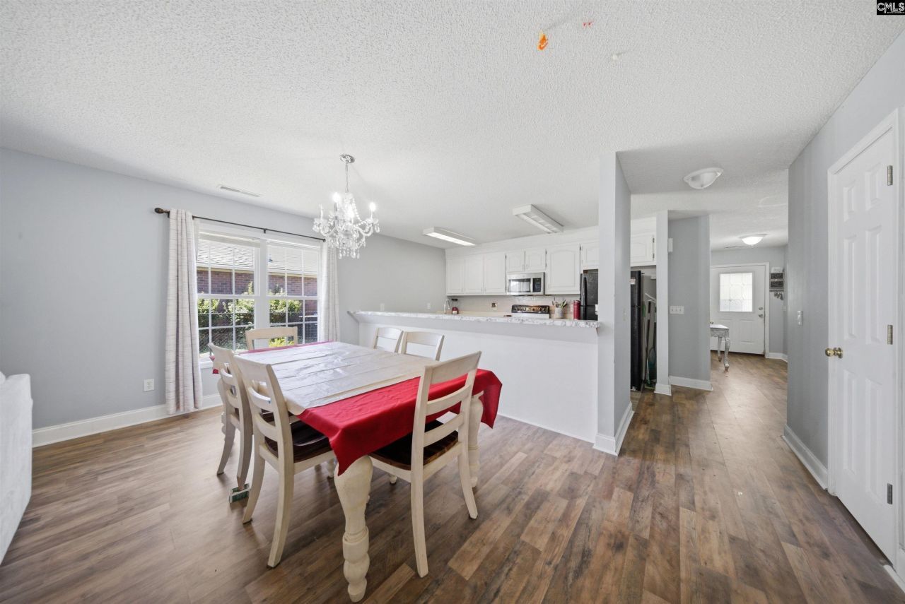 3402 Landmark Drive  Photo 16