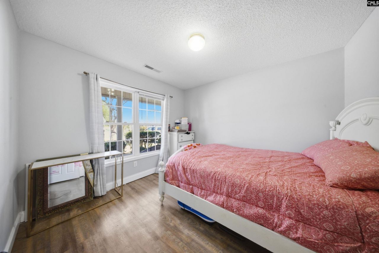 3402 Landmark Drive  Photo 22