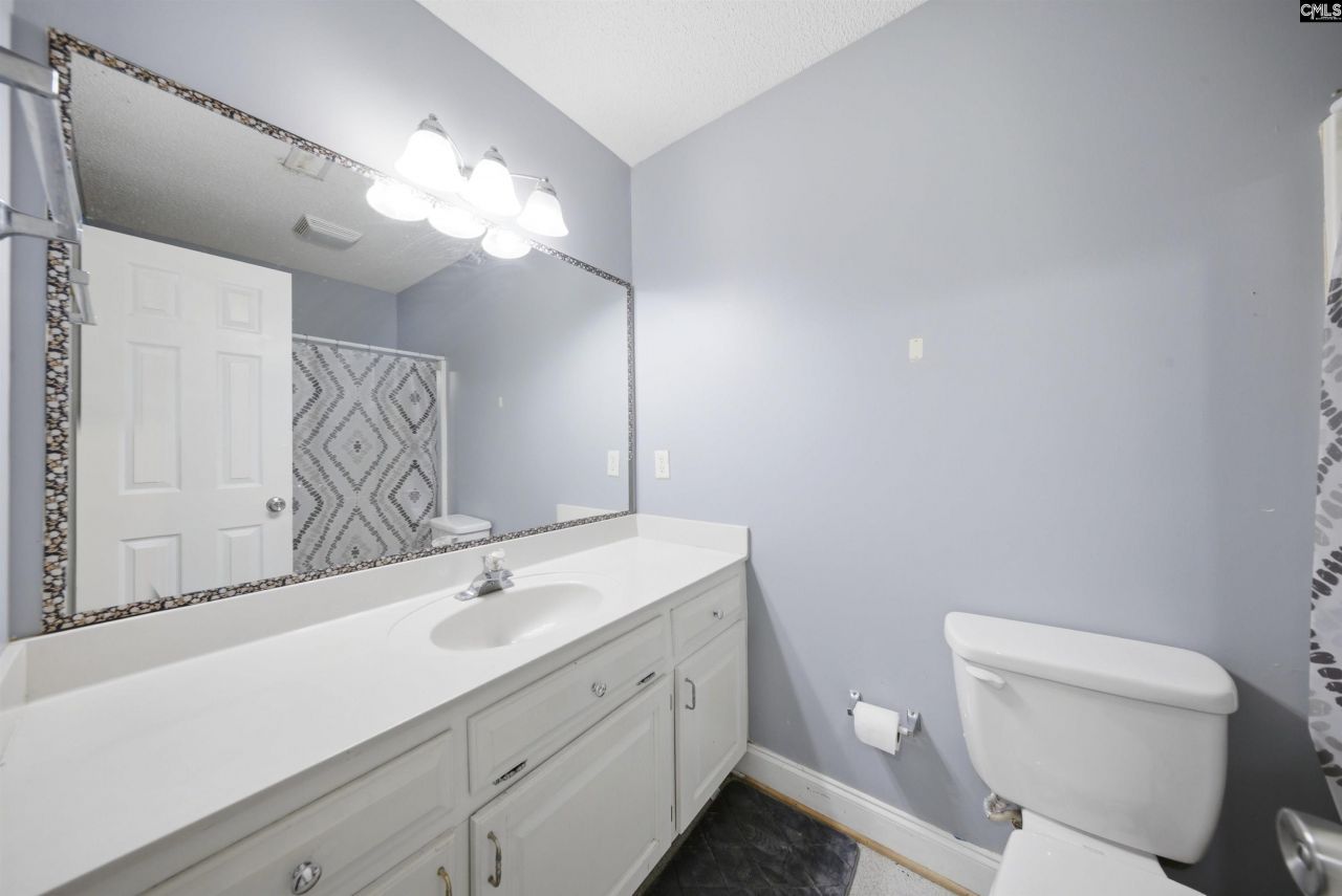 3402 Landmark Drive  Photo 24