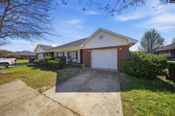 3402 Landmark Drive  photo 4