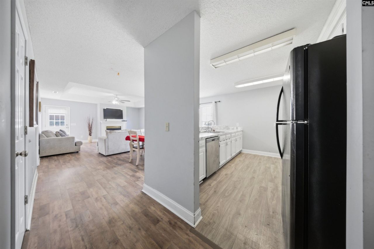 3402 Landmark Drive  Photo 7