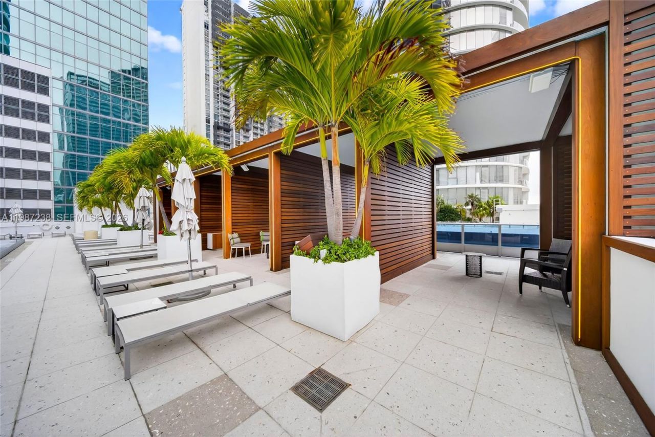200 Biscayne Boulevard Way, Unit 5010, Miami, FL 33131 Photo