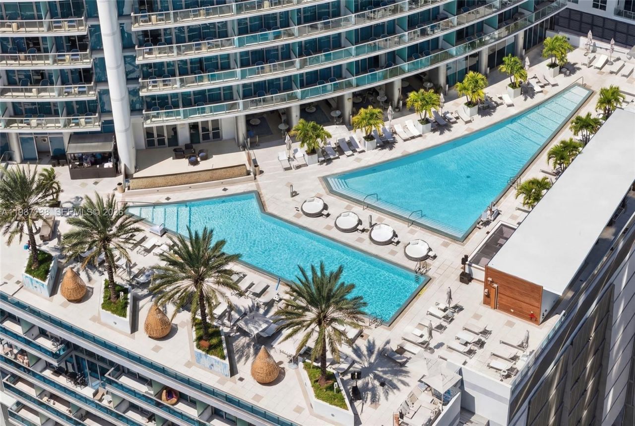 200 Biscayne Boulevard Way, Unit 5010, Miami, FL 33131 Photo