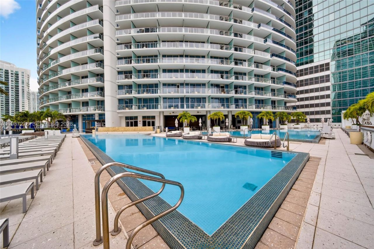200 Biscayne Boulevard Way , Unit 5010, Miami, FL 33131 Photo