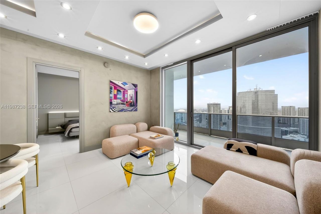 200 Biscayne Boulevard Way , Unit 5010, Miami, FL 33131 Photo