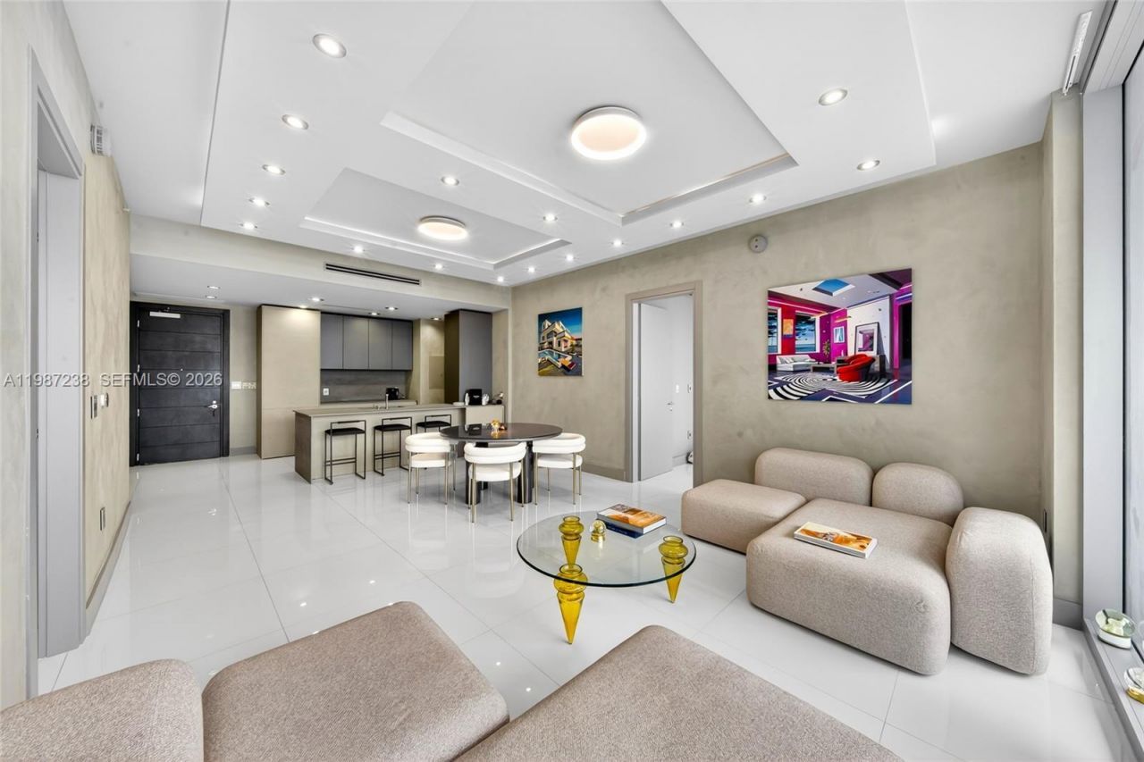 200 Biscayne Boulevard Way , Unit 5010, Miami, FL 33131 Photo