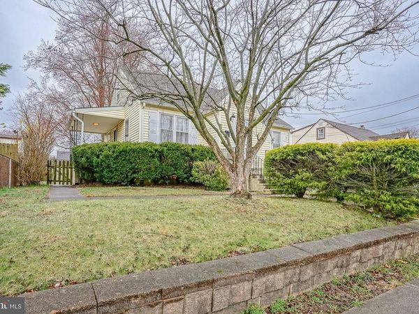 702 W LINCOLN AVENUE, MAGNOLIA, NJ 08049