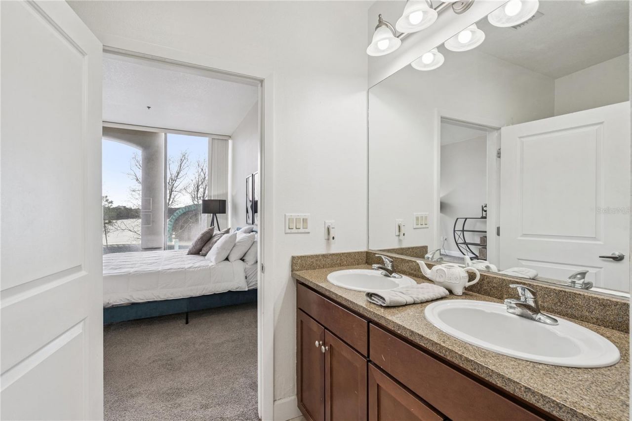 151 E Washington Street , Unit PH3A, Orlando, FL 32801 Photo