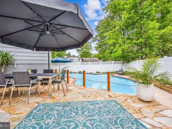 11700 SEVEN LOCKS ROAD, POTOMAC, MD 20854