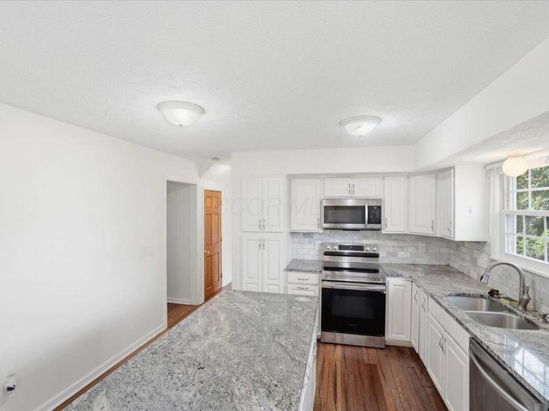 6983 Nocturne Road N, Reynoldsburg, OH 43068 Photo 5