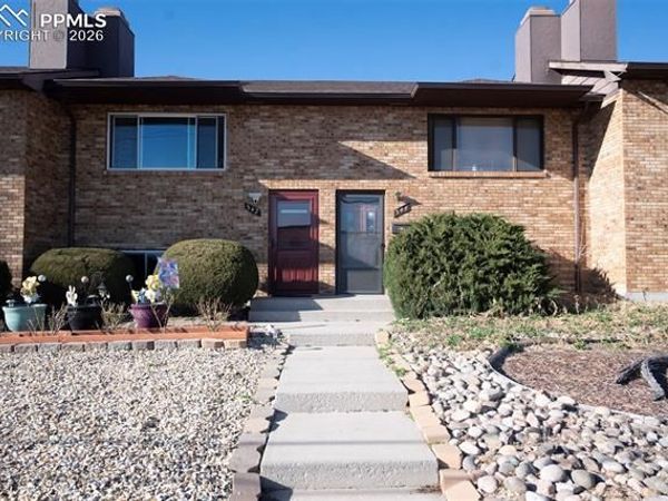 342 Mount View Lane, Colorado Springs, CO 80907