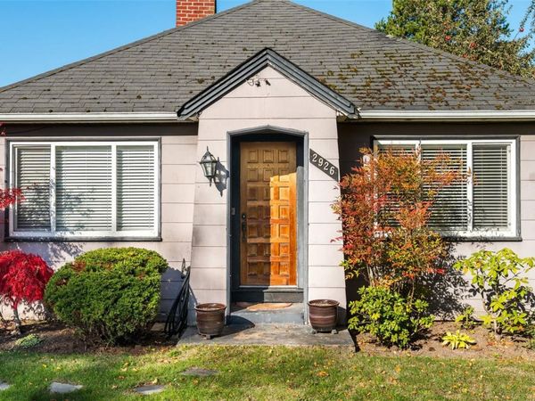 2926 Colquitz Ave , Saanich, BC V9A 2M3