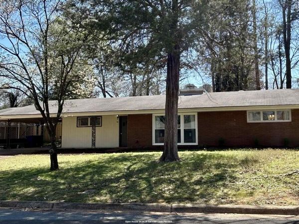 111 Park Cir, Florence, AL