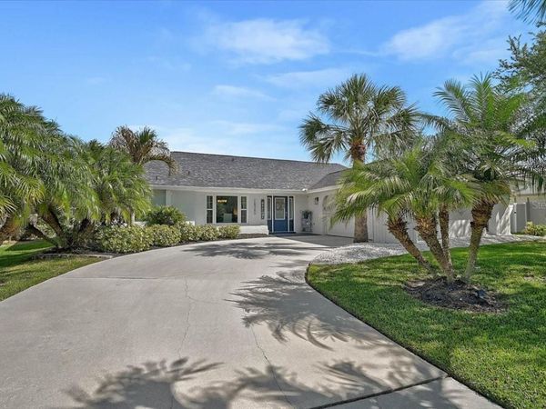 18380 ROBINSON AVENUE, PORT CHARLOTTE, FL 33948