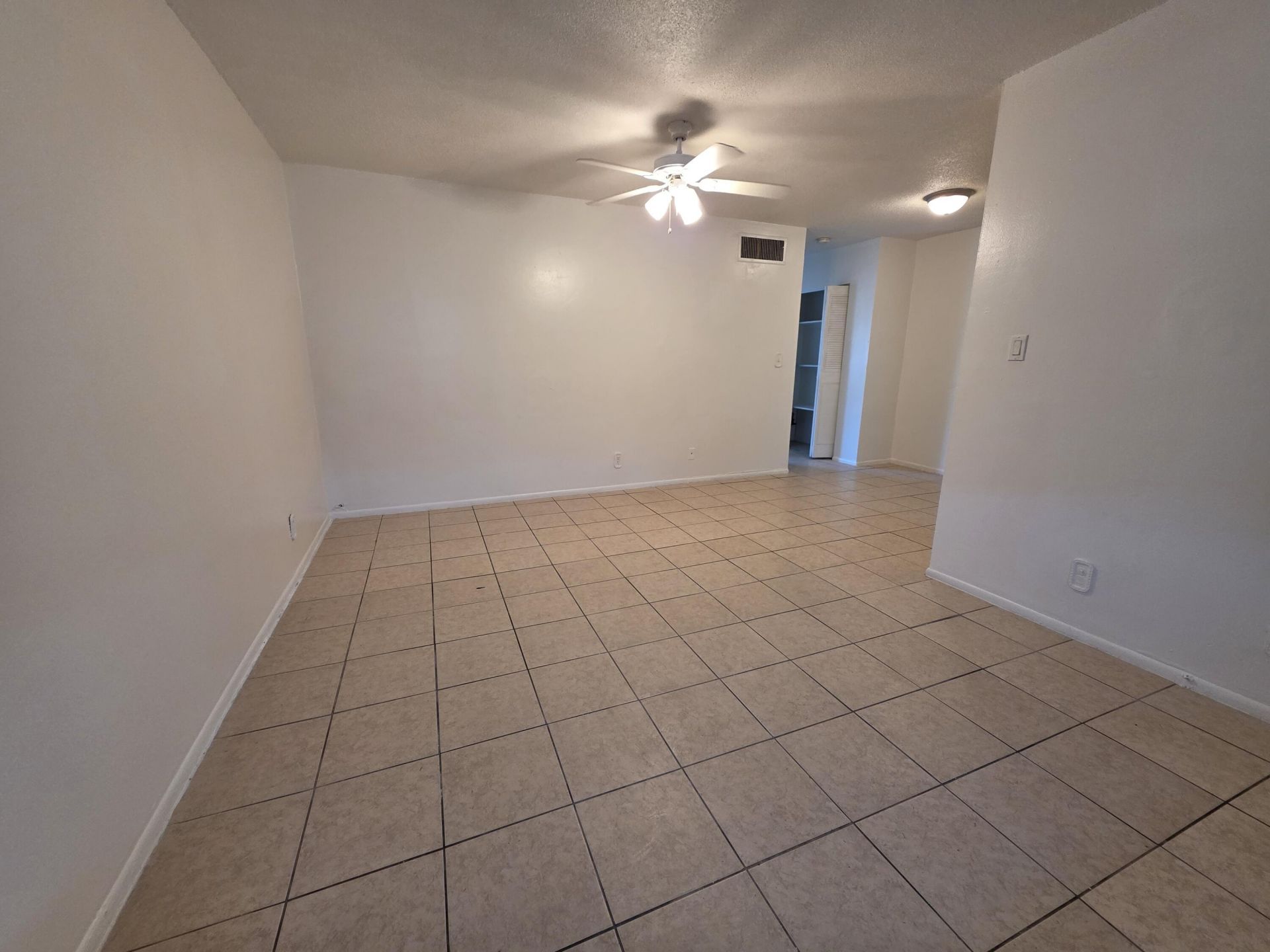 4760 NW 24th Court, Unit B211, Lauderdale Lakes, FL 33313 Photo