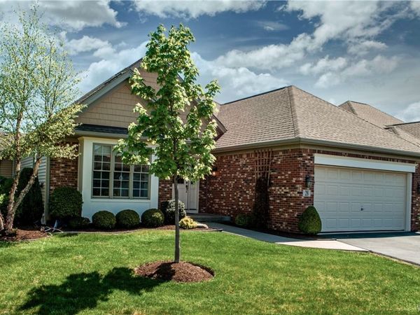 28 Lord Byron Lane , Williamsville, NY 14221