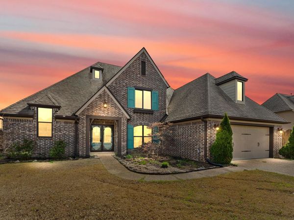 13525 LAPSTONE LN, Olive Branch, MS 38654