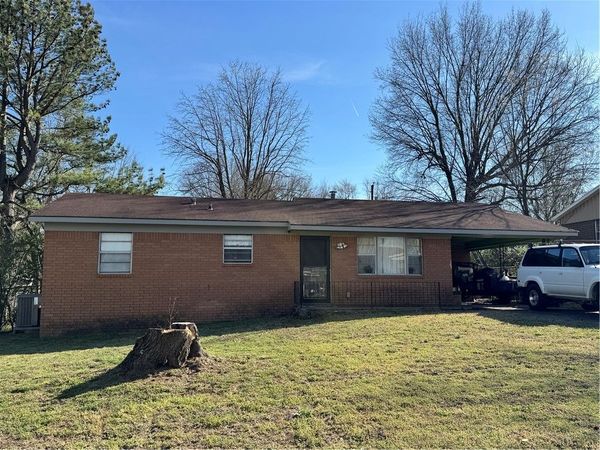 357 W Wren Circle, Fayetteville, AR 72704