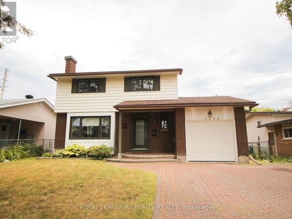 2550 Traverse Drive South, Ottawa, ON K1V9B1