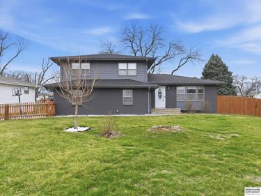 5306 S 105th Street, Omaha, NE 68127