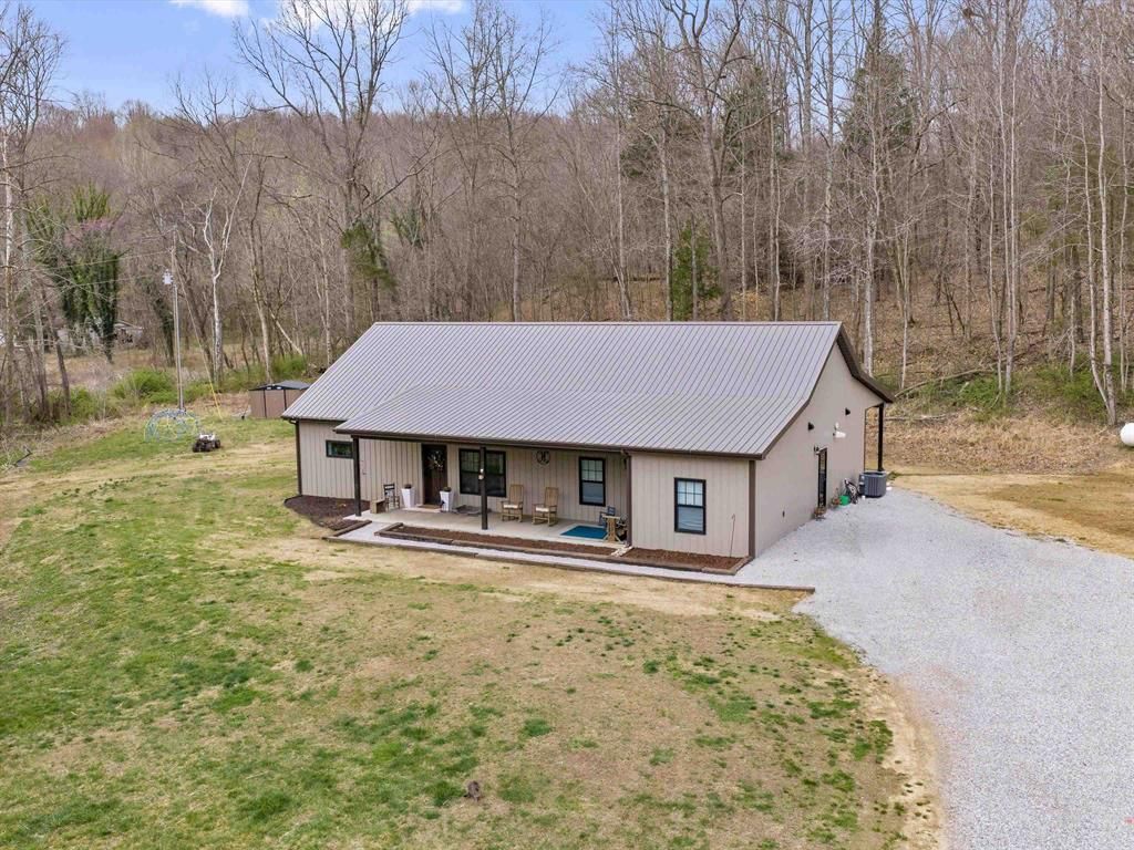 290 Railroad Bed Road, Fordsville, KY 42343 Main Photo