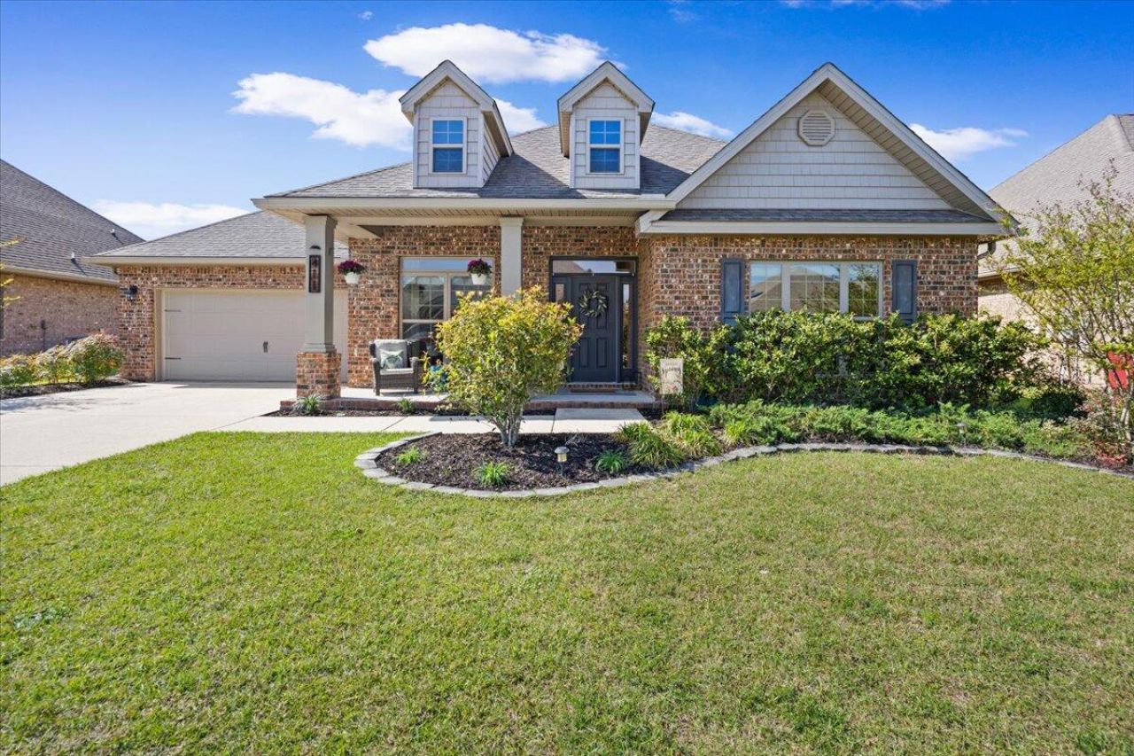 411 Chickadee Street, Crestview, FL 32539 Main Photo