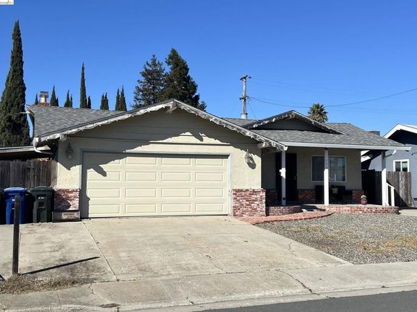 190 Tahoe Dr, Rio Vista, CA 94571
