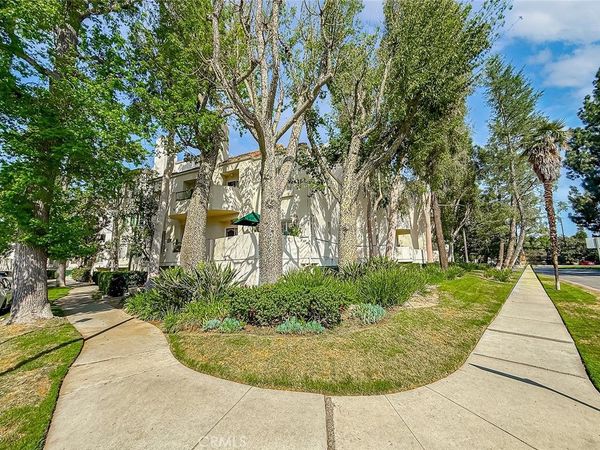 5420 Sylmar Avenue, Unit 118, Sherman Oaks, CA 91401