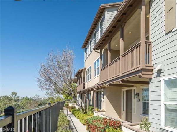 900 N Primrose Ln, Unit E, Azusa, CA 91702
