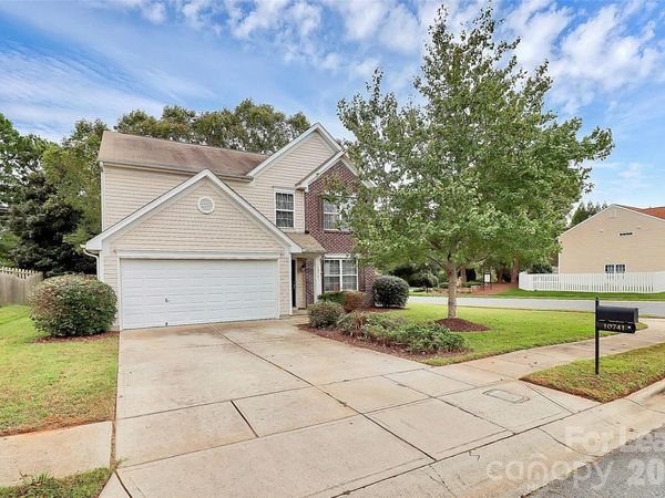 10741 Mountain Springs Drive , Charlotte, NC 28278