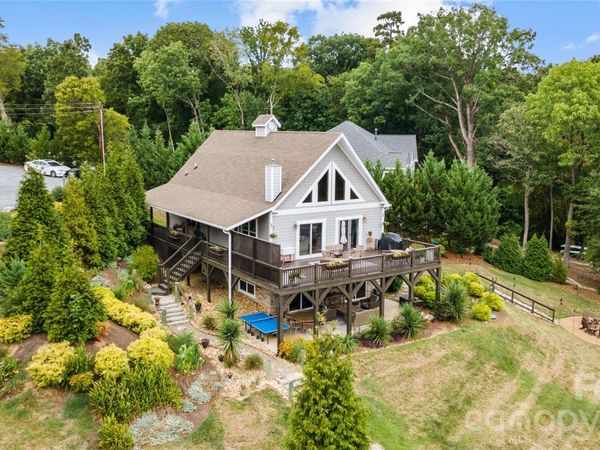 8428 Island Point Road, Charlotte, NC 28278