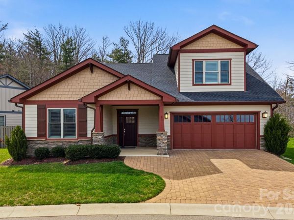 2 Lifestyle Court , Arden, NC 28704