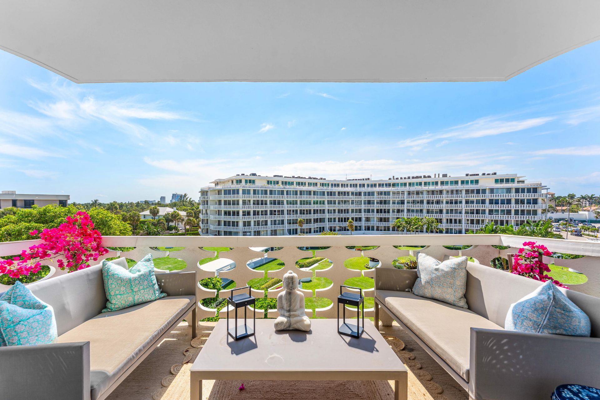 100 Sunrise Avenue, Unit 518, Palm Beach, FL 33480 Photo